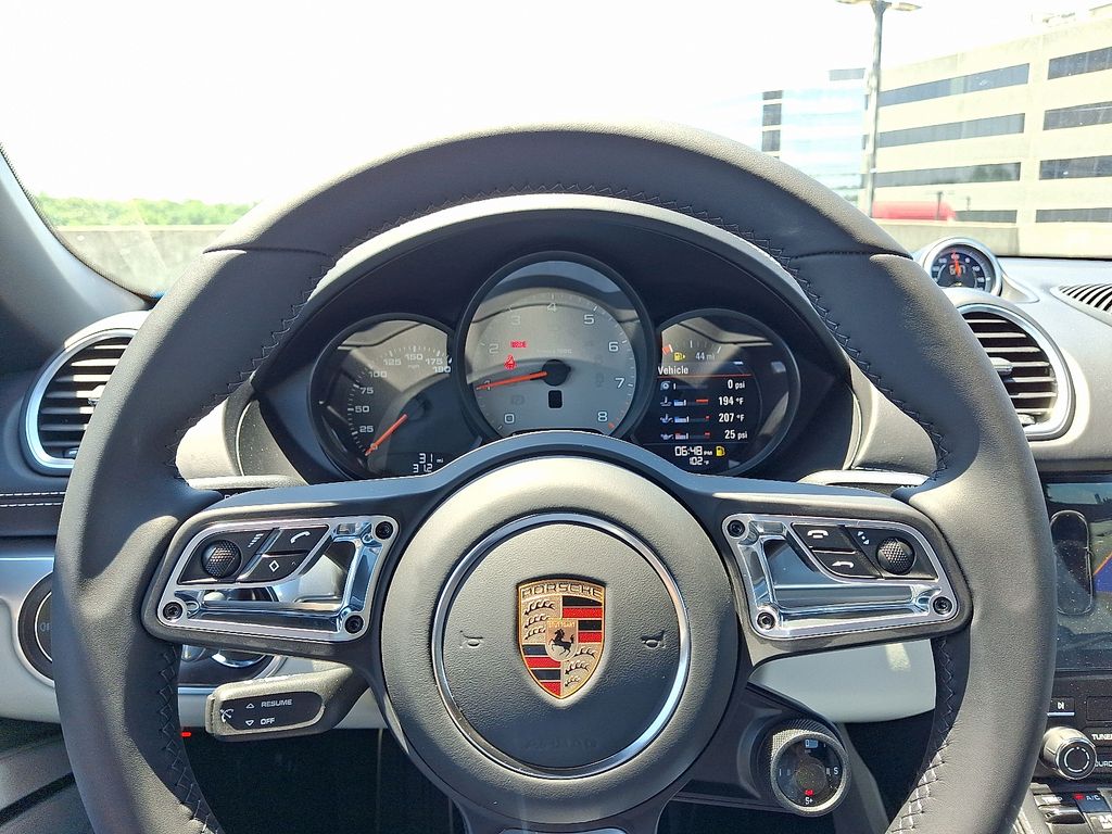 Thumbnail: 2025 Porsche 718 Boxster - 17