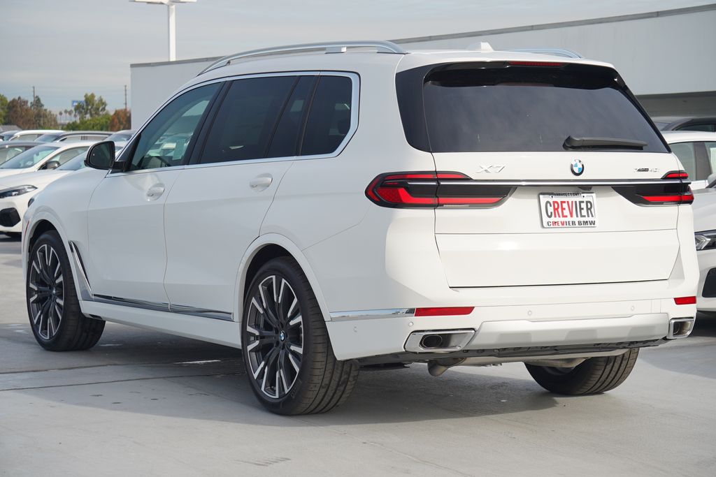 2025 BMW X7 xDrive40i 7