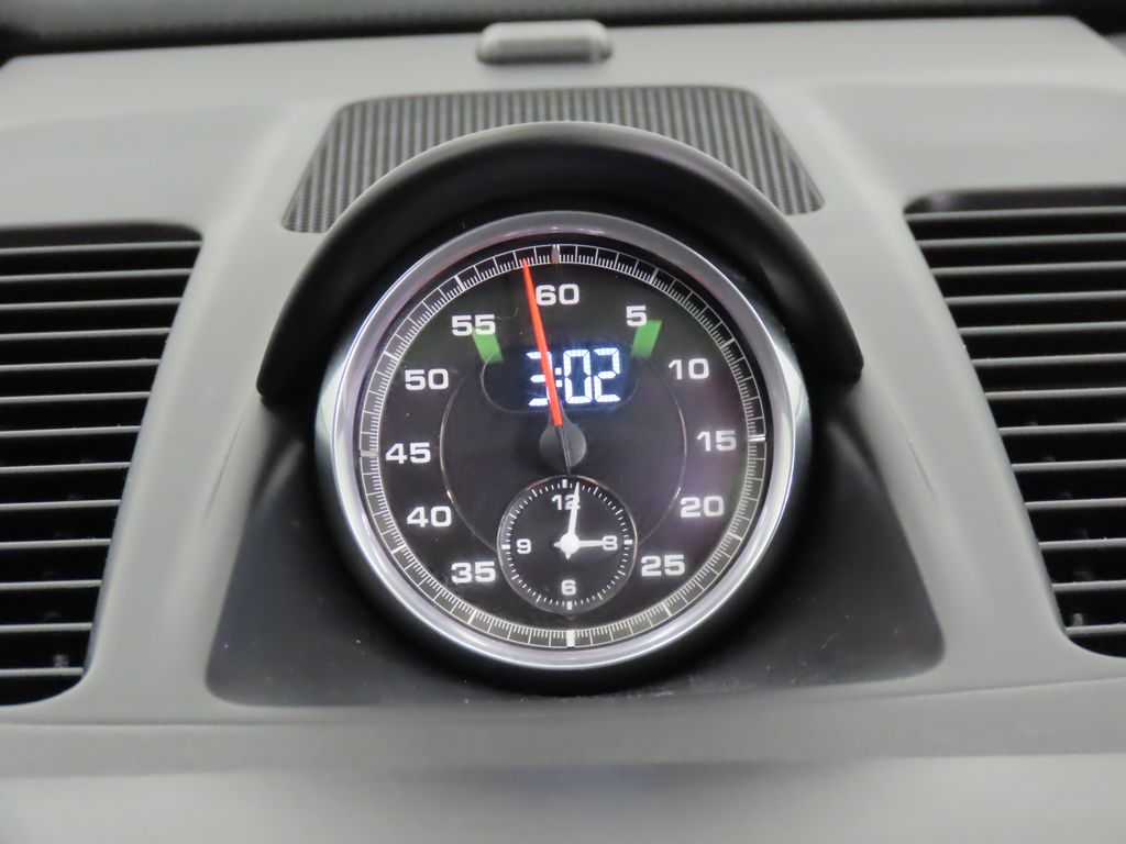 Thumbnail: 2016 Porsche 911 - 23