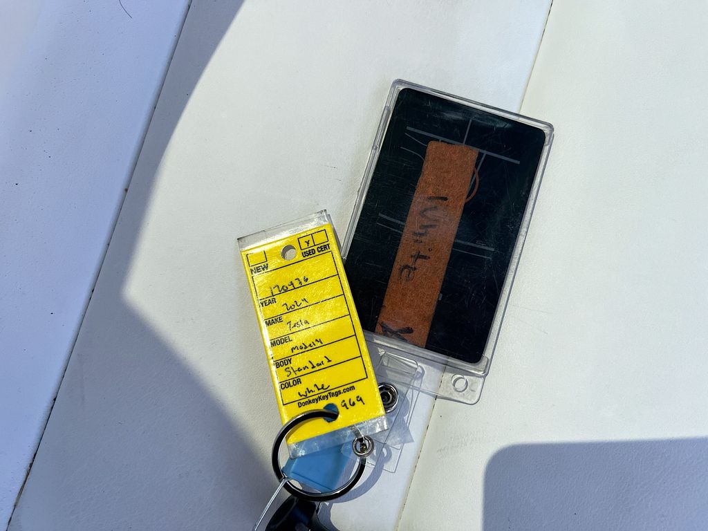 Used 2024 White Tesla Standard Range image 34