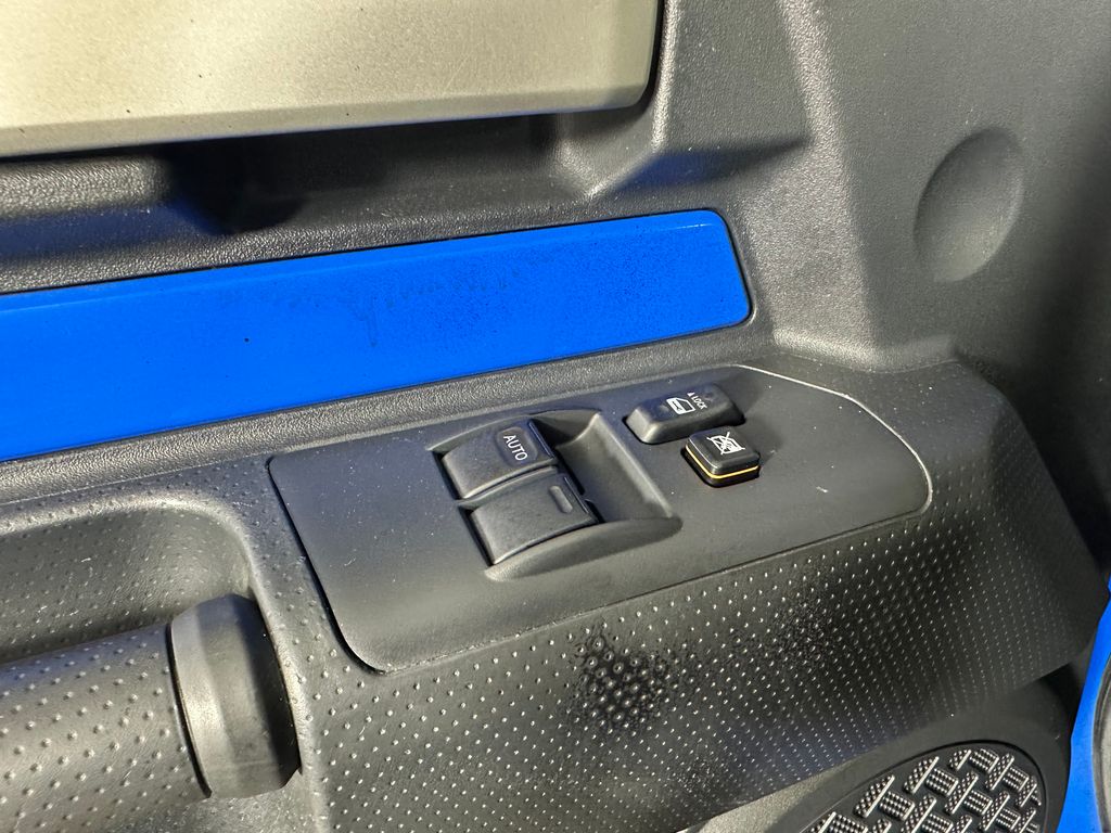 2007 Toyota FJ Cruiser Base - Photo 18