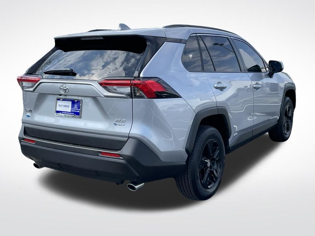 Thumbnail: 2025 Toyota RAV4 - 6