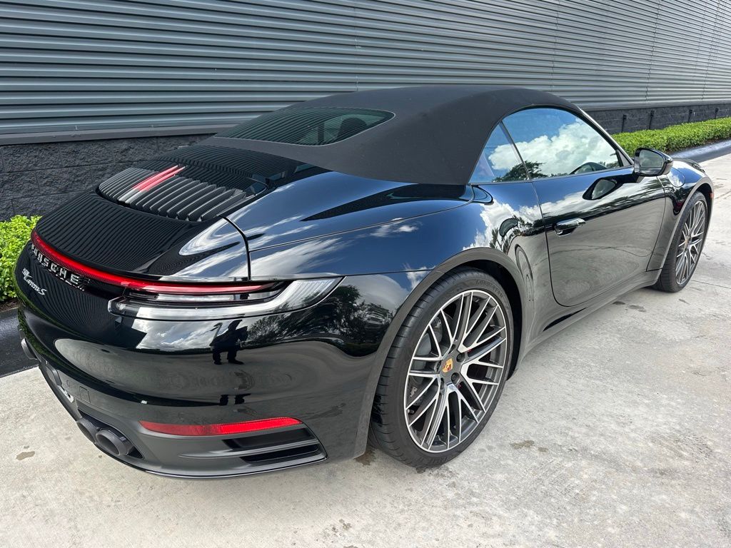 Thumbnail: 2022 Porsche 911 - 9