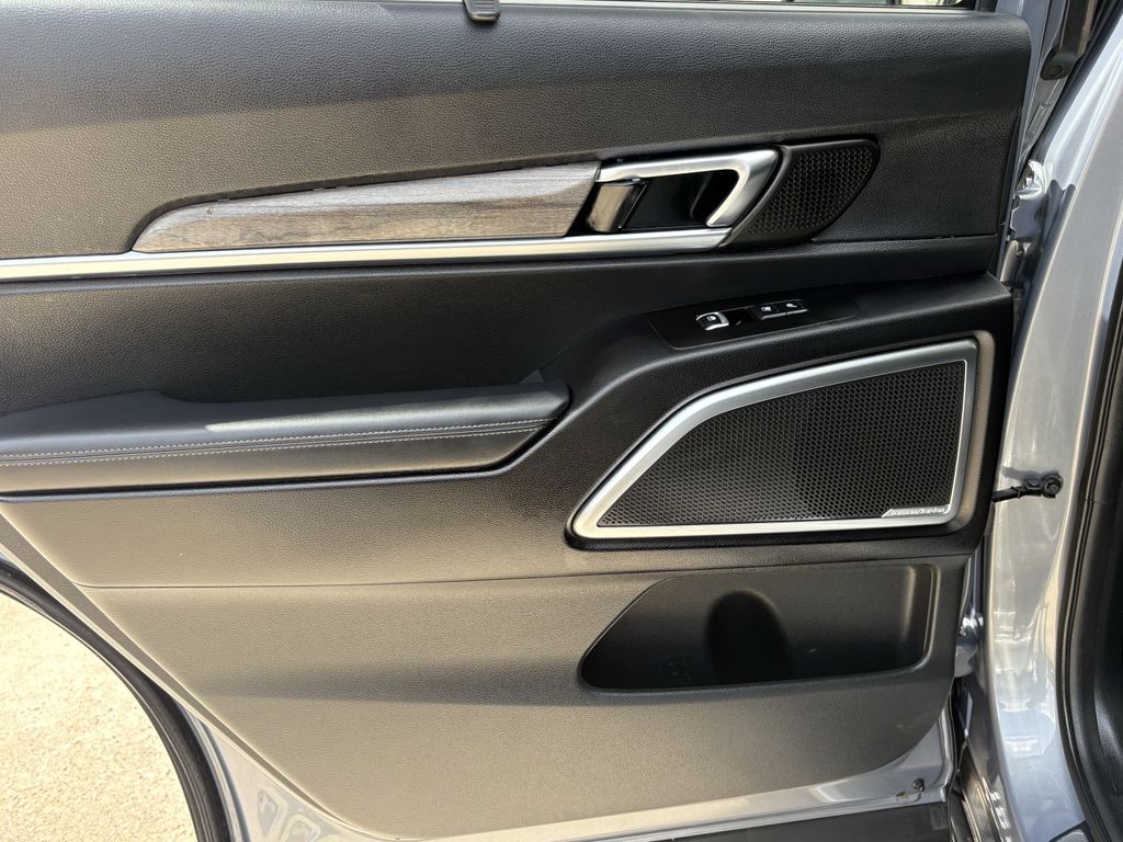 2020 Kia Telluride SX Silver at Bravo Nissan