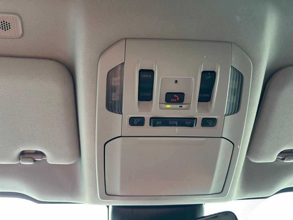 Thumbnail: 2025 Toyota Highlander - 30