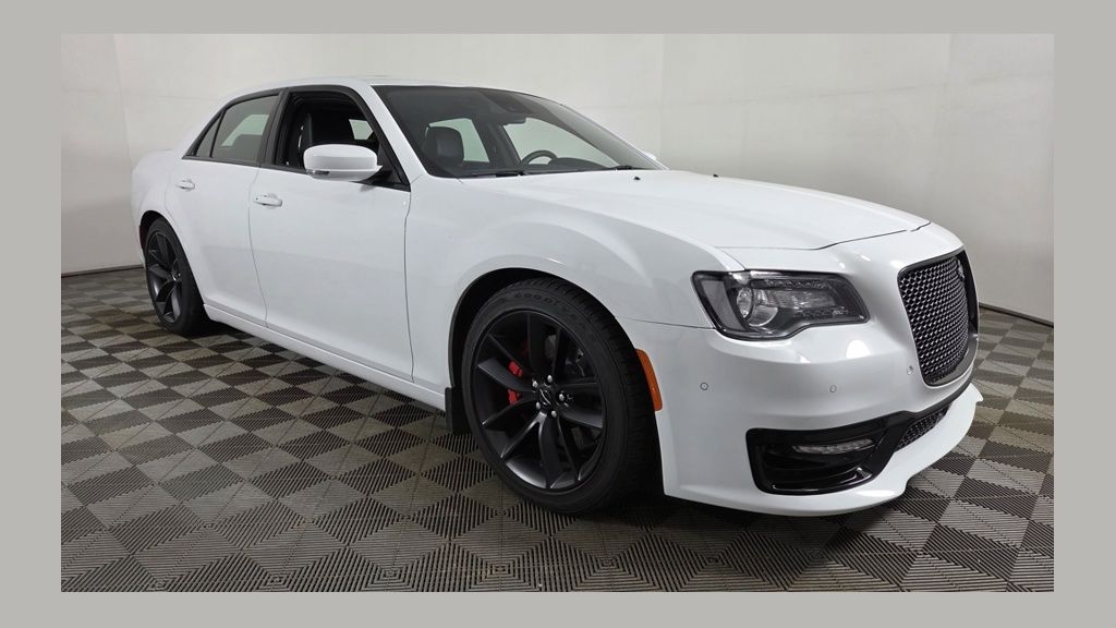 2023 Chrysler 300 C RWD