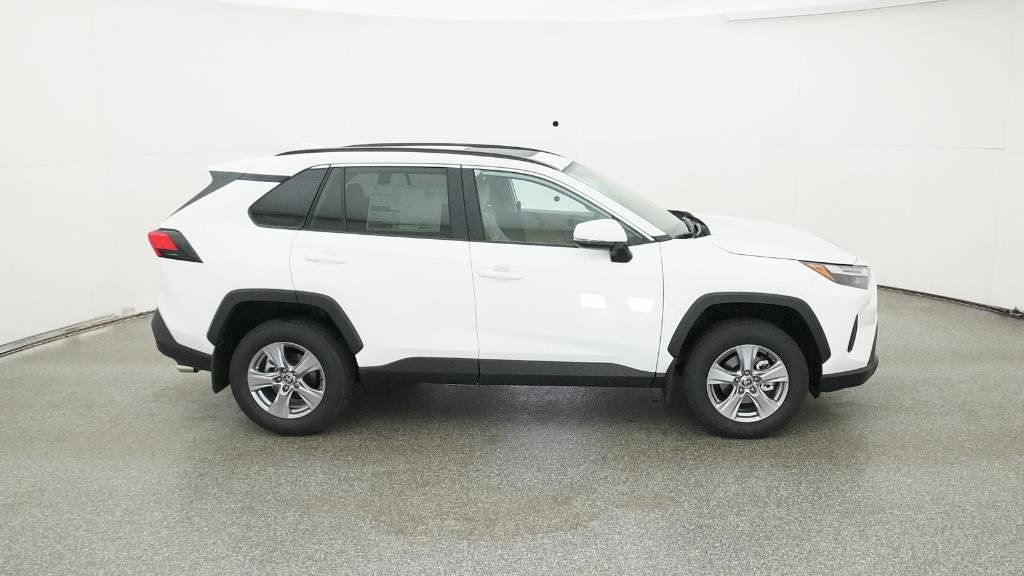 Thumbnail: 2025 Toyota RAV4 - 29