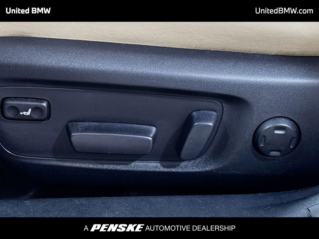 Thumbnail: 2016 Toyota Avalon - 4