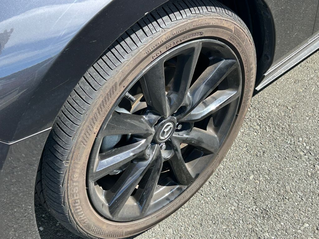 Thumbnail: 2021 Mazda Mazda3 - 3