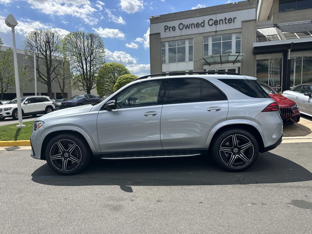 Thumbnail: 2026 Mercedes-Benz GLE - 8