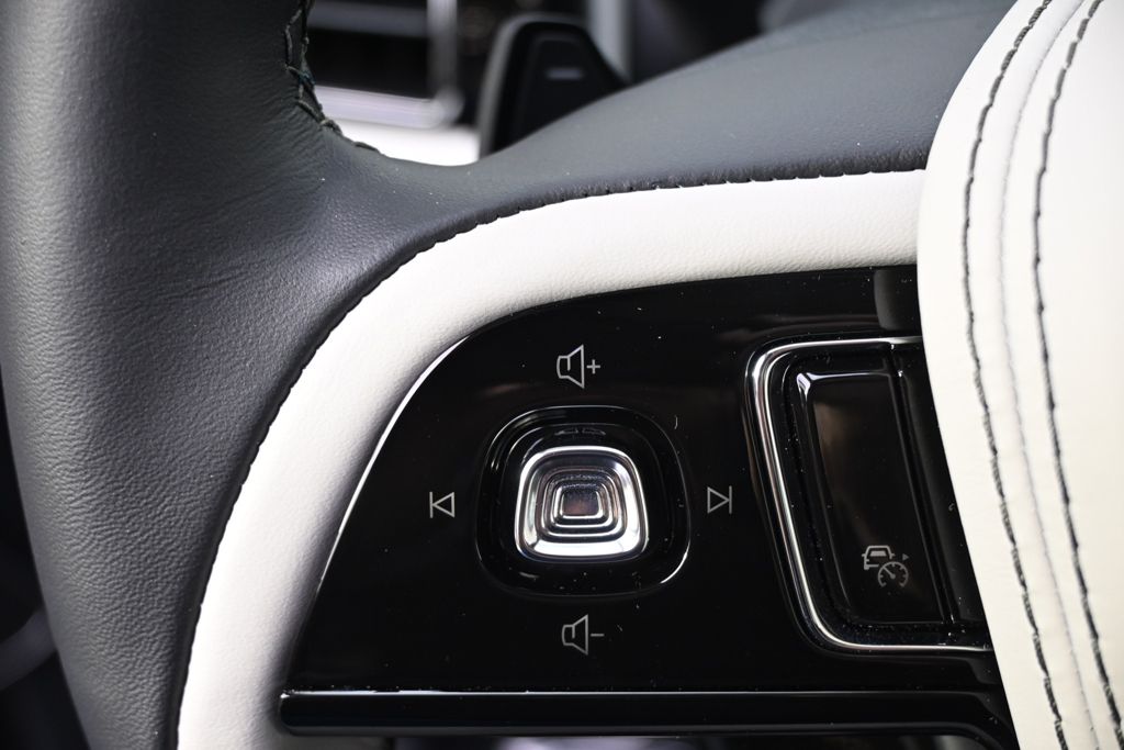 New 2026 Blue Lincoln Premiere image 33