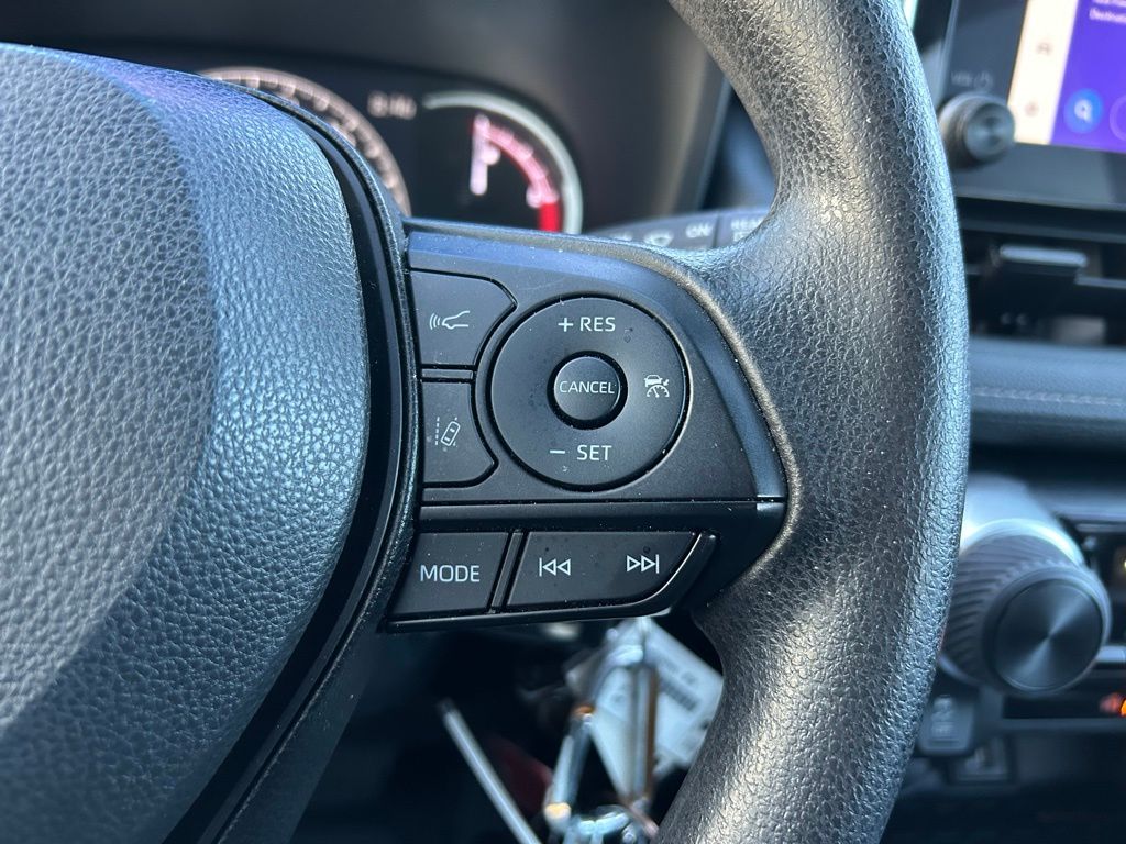 Thumbnail: 2023 Toyota RAV4 - 18