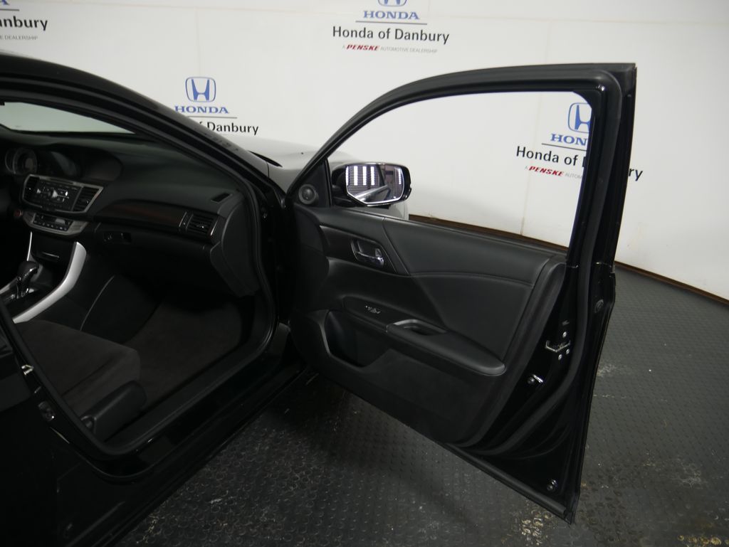 Thumbnail: 2015 Honda Accord - 7