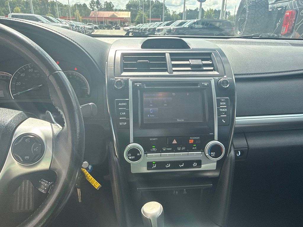 2014 Toyota Camry SE Sport