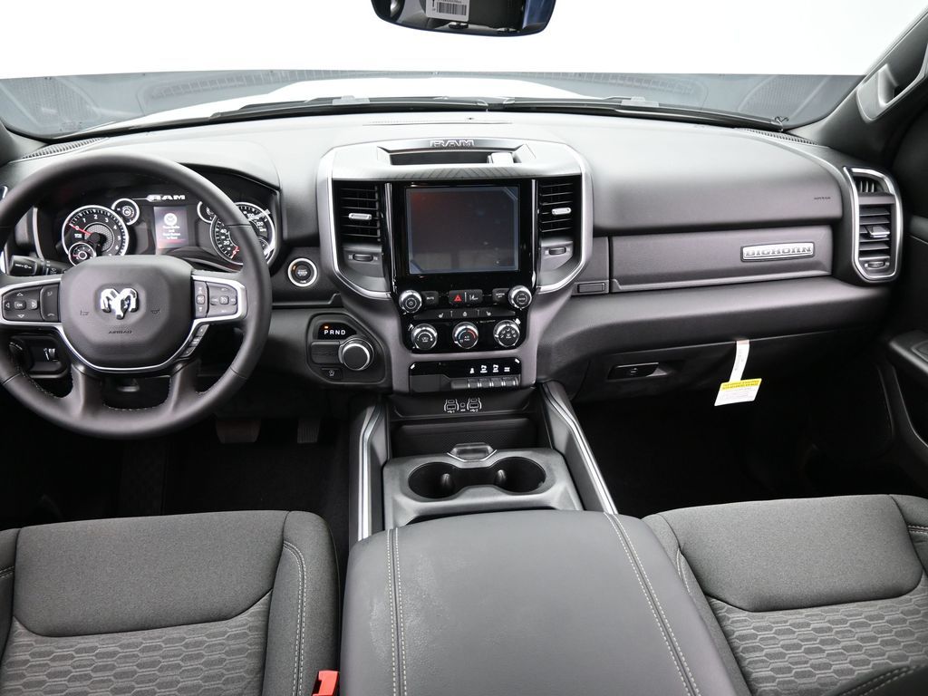 Used 2025 Diamond Black Crystal Pearlcoat Ram Big Horn/Lone Star image 28