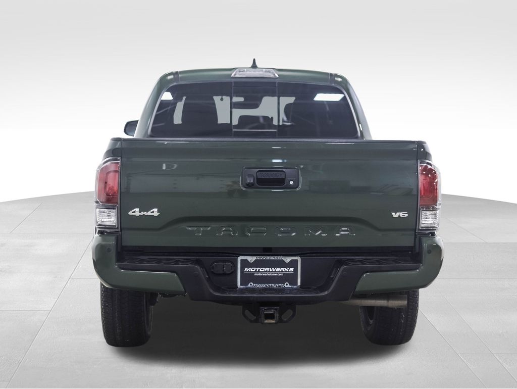 Thumbnail: 2022 Toyota Tacoma - 4