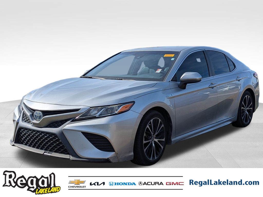 used 2018 Toyota Camry Hybrid car, priced at $16,391