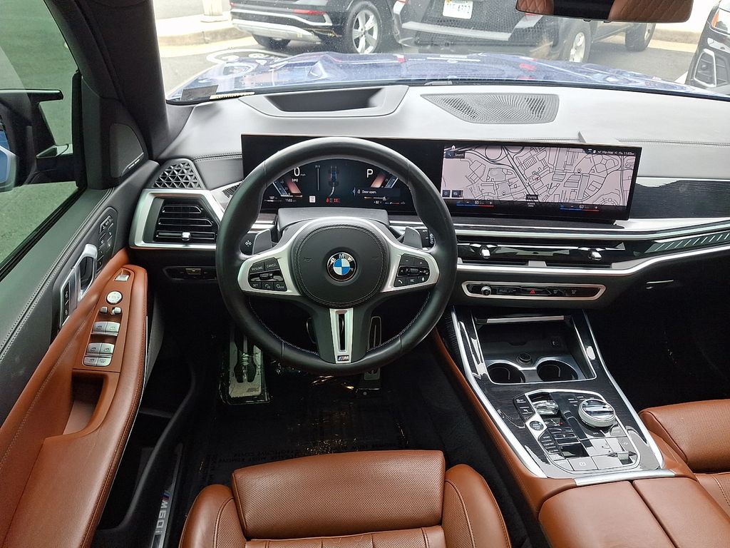 Thumbnail: 2023 BMW X7 - 11