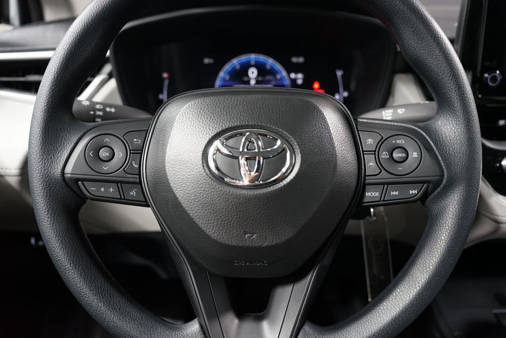 Thumbnail: 2026 Toyota Corolla Cross - 12