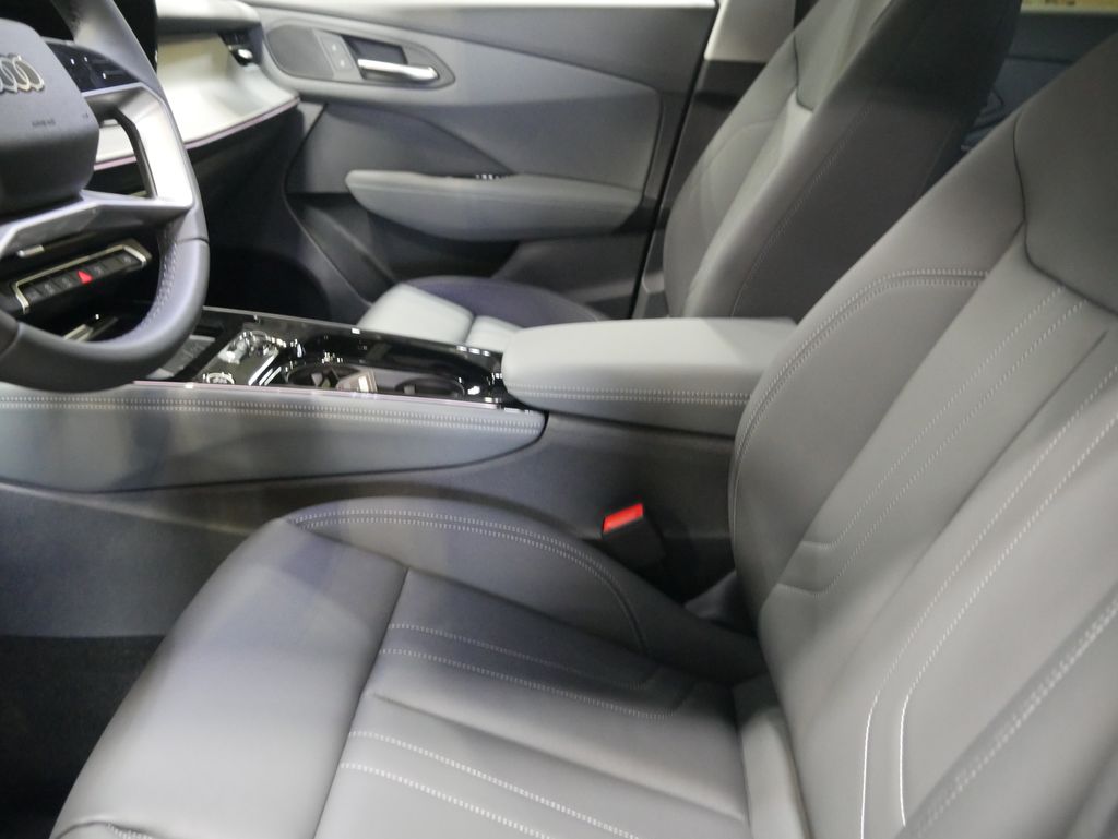 Thumbnail: 2026 Audi Q3 - 21