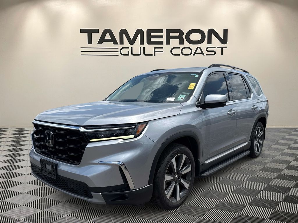 Silver 2024 Honda Pilot SUV / Crossover Front-Wheel Drive Automatic