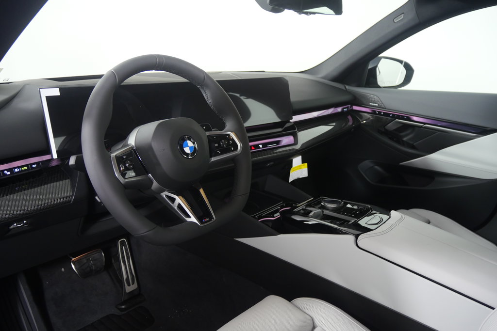 Thumbnail: 2027 BMW 5 Series - 12