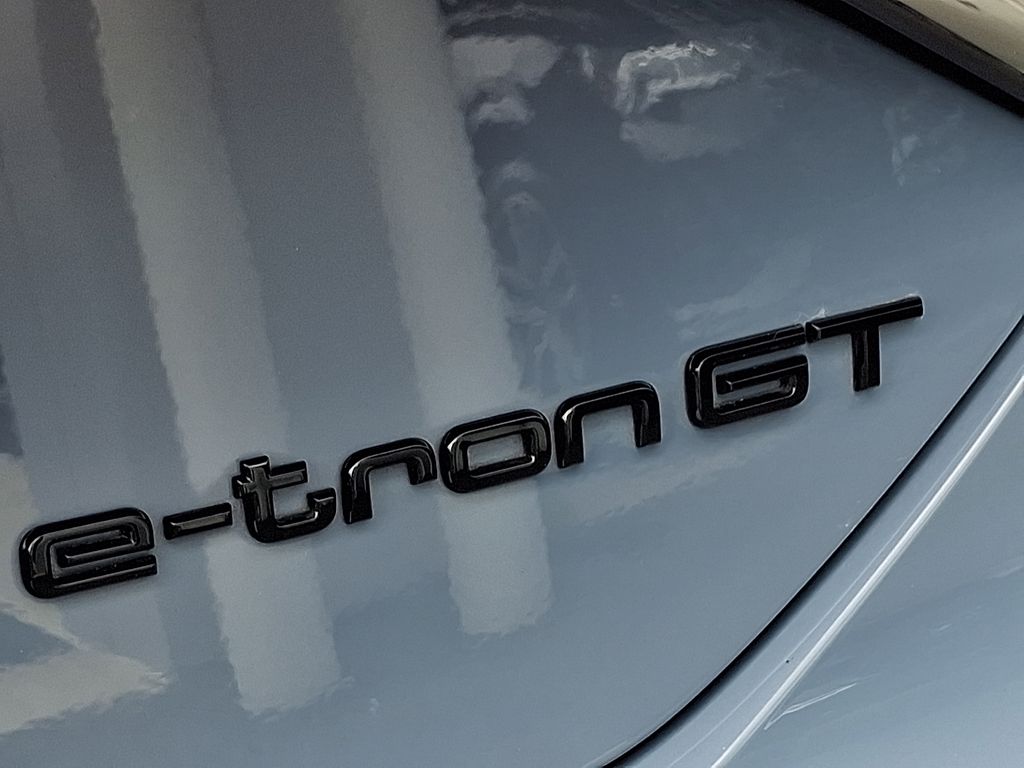 Thumbnail: 2024 Audi RS e-tron GT - 29