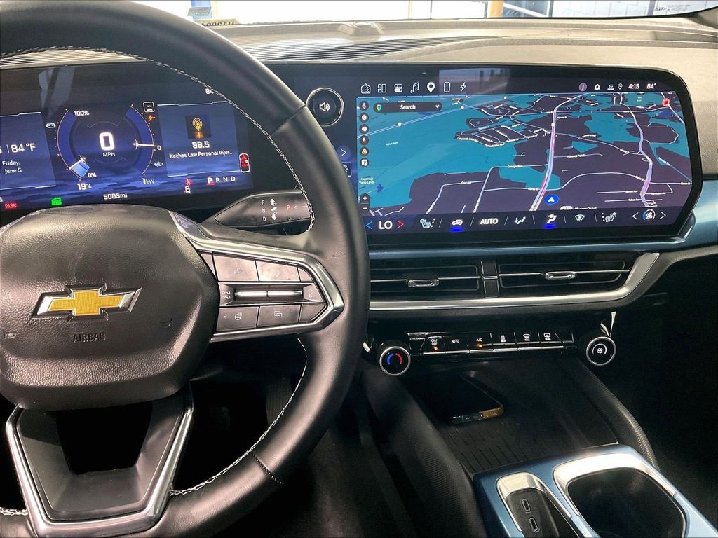 2024 Chevrolet Equinox EV — photo 19