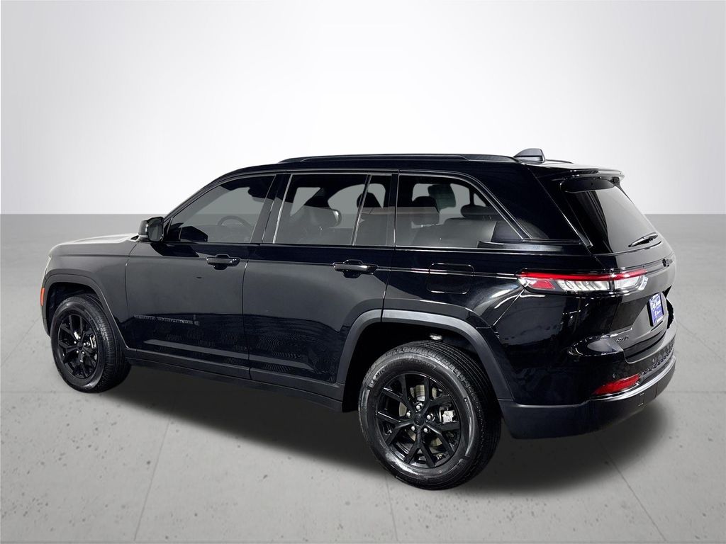 2024 Jeep Grand Cherokee Altitude