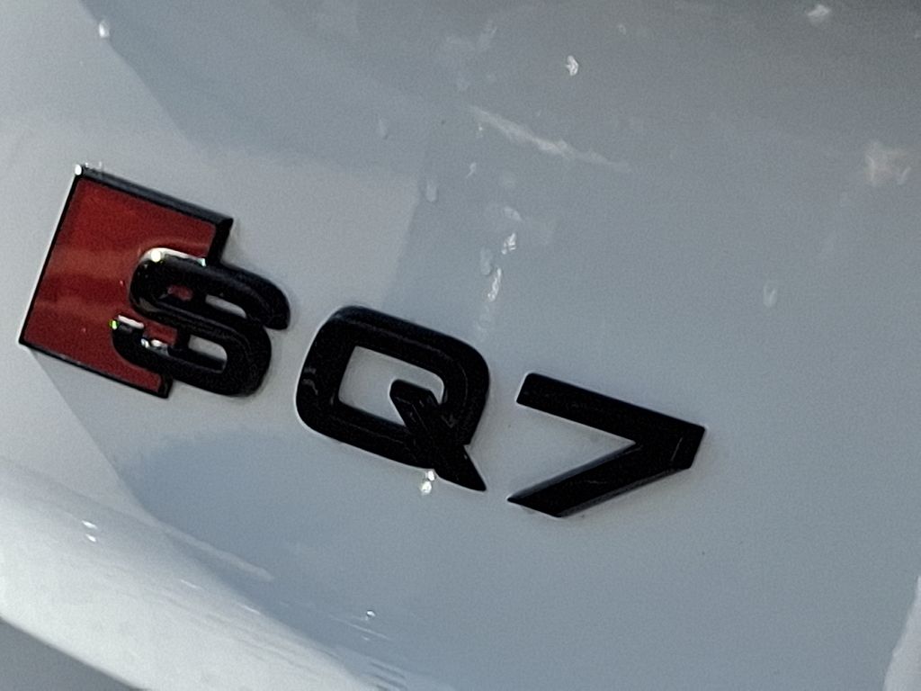 Thumbnail: 2023 Audi SQ7 - 29