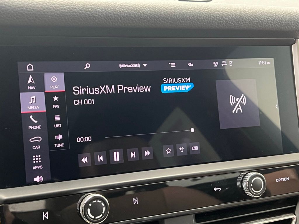 Thumbnail: 2022 Porsche Macan - 14