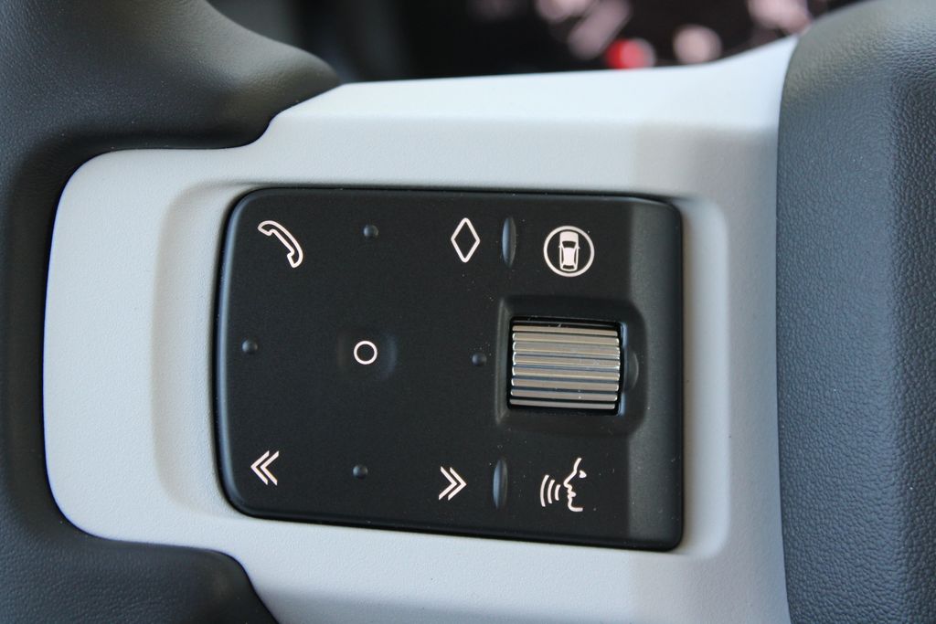 New 2026 White Land Rover S image 16