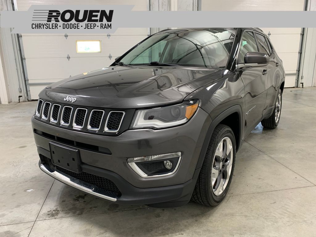 Gray (Granite Crystal Metallic Clearcoat) 2018 Jeep Compass SUV / Crossover Four-Wheel Drive 9-Speed Automatic