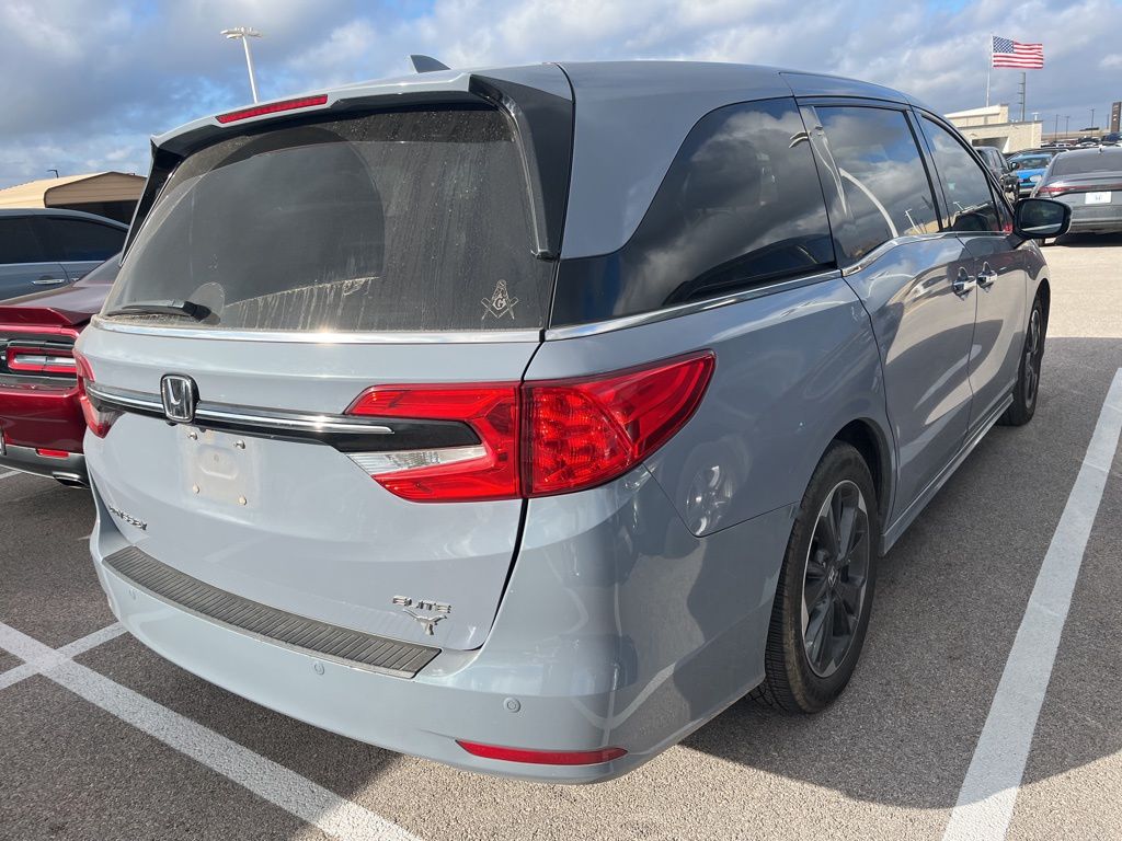 Thumbnail: 2023 Honda Odyssey - 3