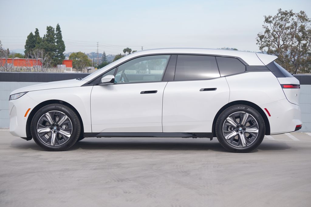 Thumbnail: 2026 BMW iX - 4