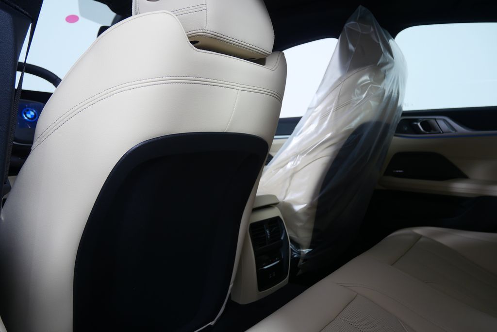 2025 BMW i4 eDrive40 17