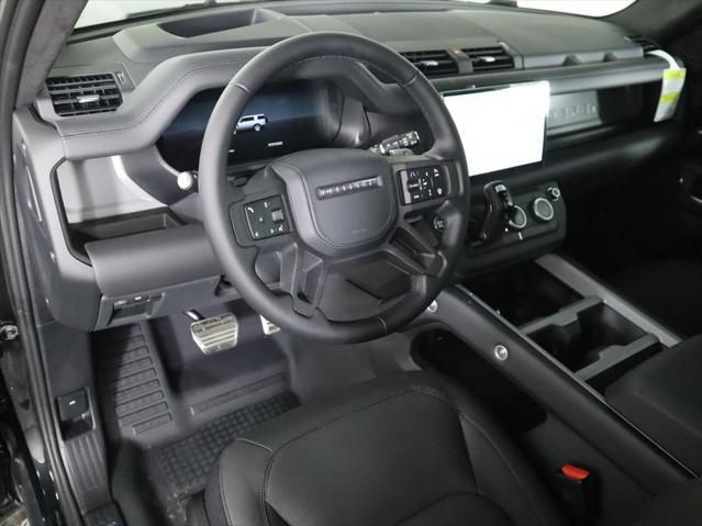 Thumbnail: 2025 Land Rover Defender - 9