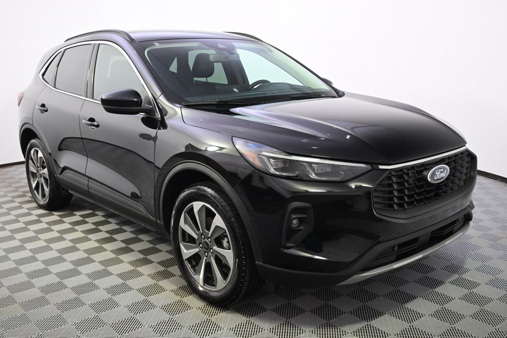 Used 2025  Ford Platinum image 8