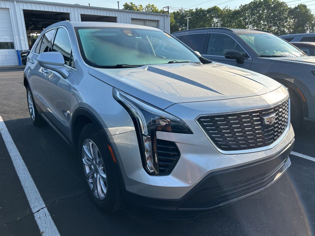 Thumbnail: 2021 Cadillac XT4 - 4