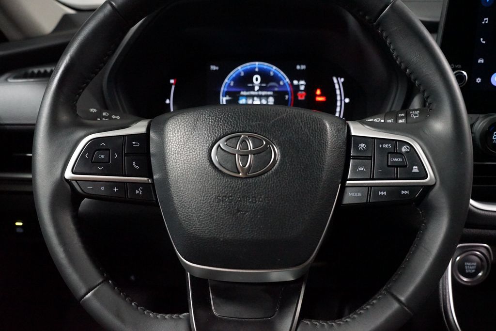 Thumbnail: 2026 Toyota Grand Highlander - 12