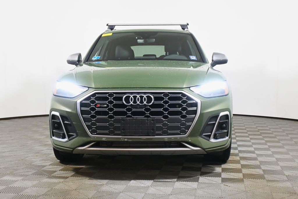 Thumbnail: 2022 Audi SQ5 - 10