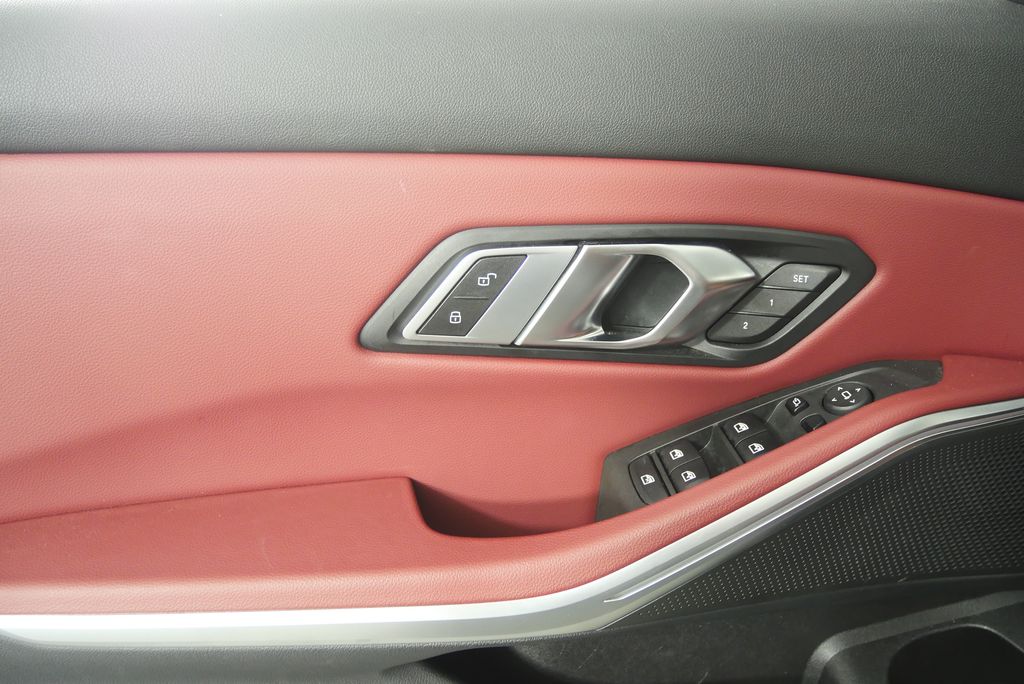 Thumbnail: 2023 BMW 3 Series - 9