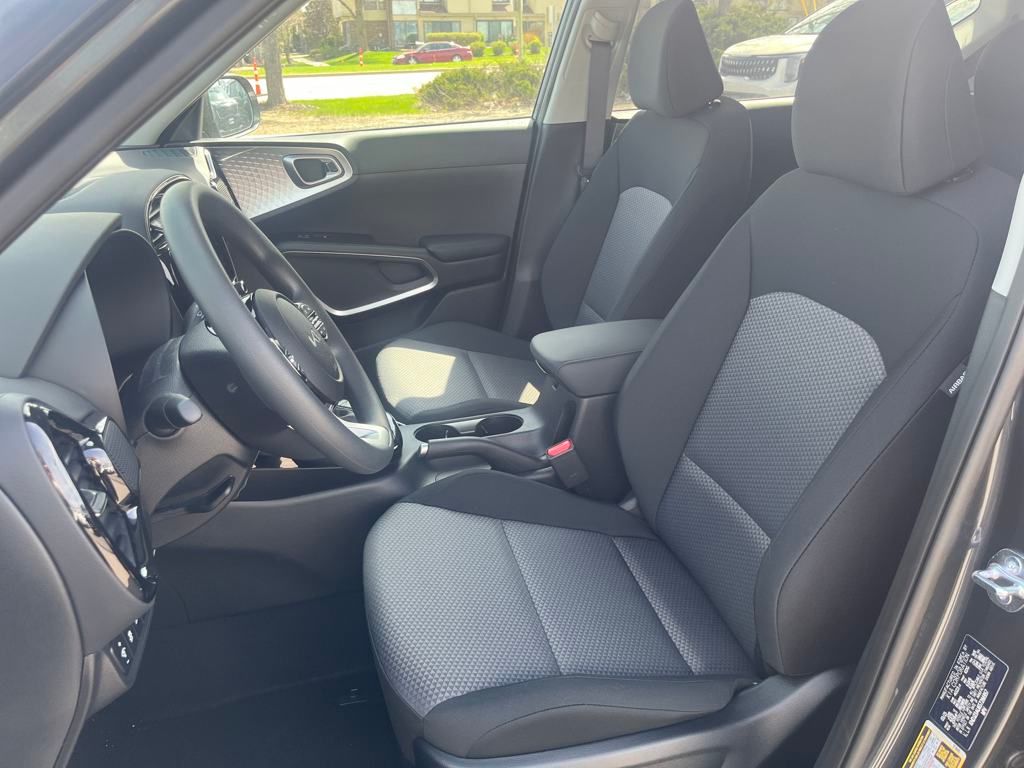 2025 Kia Soul S photo