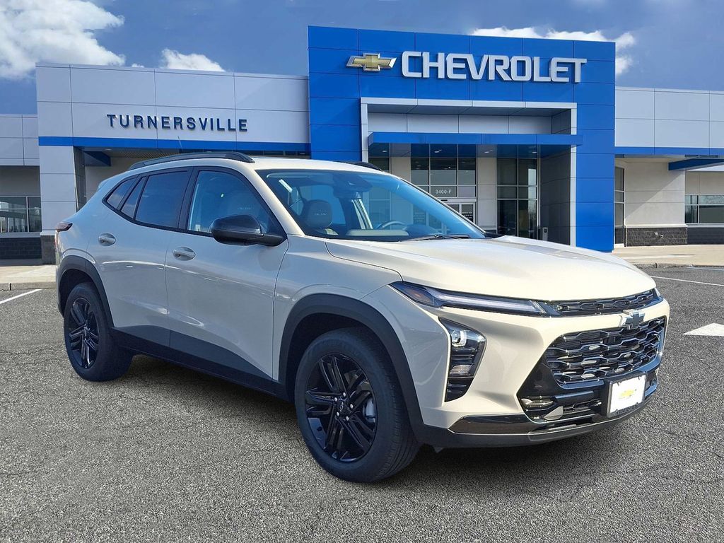 Thumbnail: 2026 Chevrolet Trax - 2