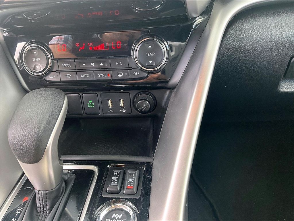2024 Mitsubishi Eclipse Cross — photo 26