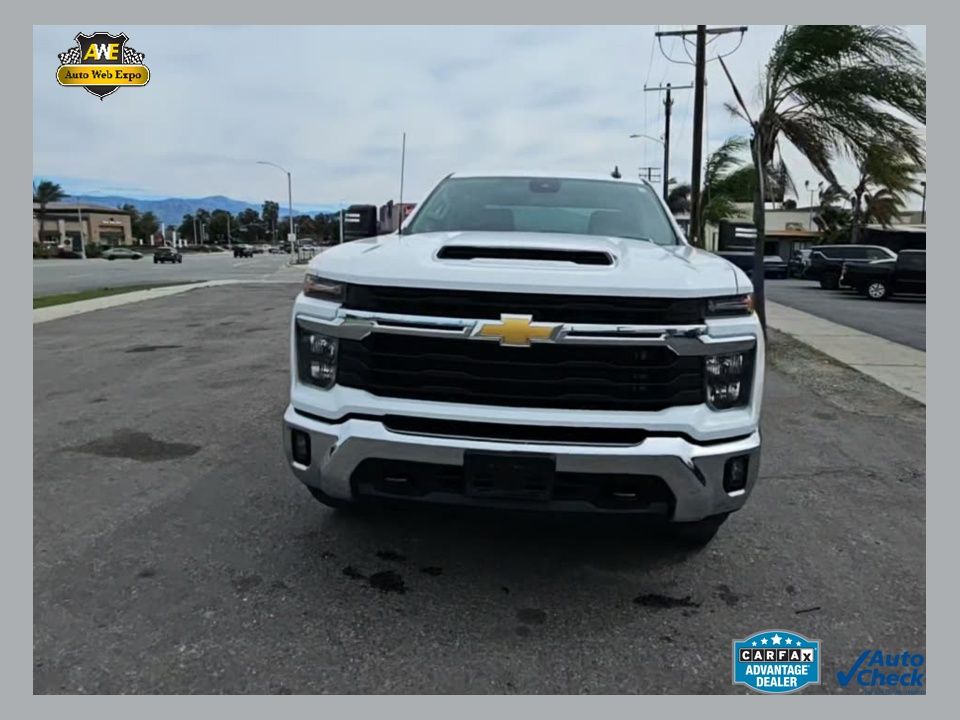 2025 Chevrolet Silverado 2500HD LT Crew Cab 4WD
