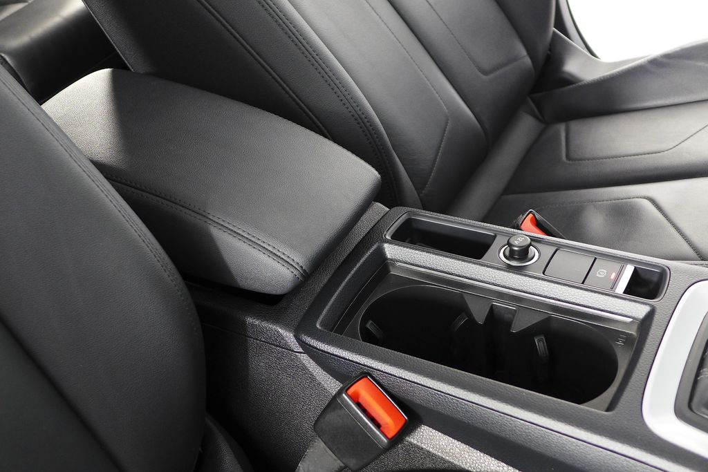 Thumbnail: 2021 Audi Q3 - 16