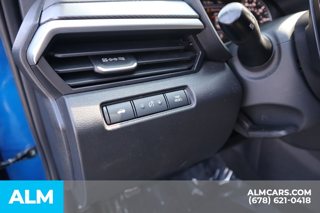 Used 2025 Blue Nissan 2.5 SR image 12