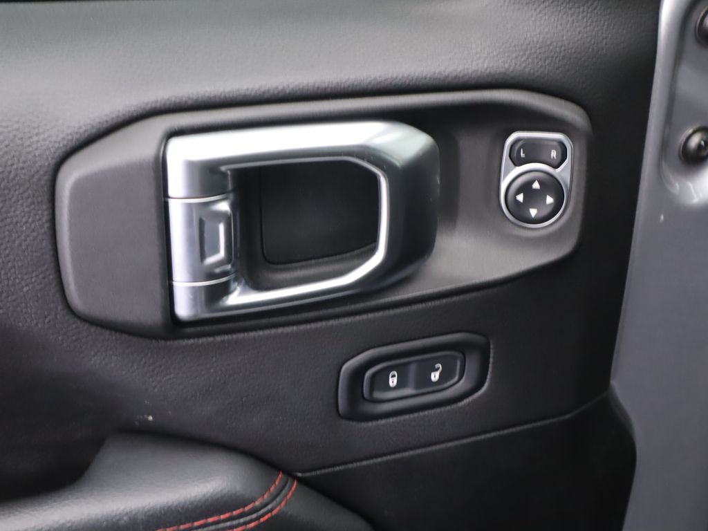 Thumbnail: 2021 Jeep Wrangler - 24