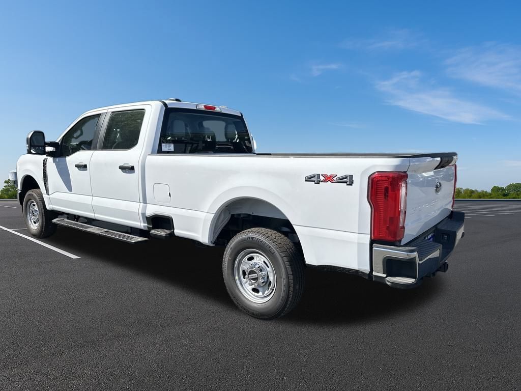 New 2026 Ford Super Duty F-250 Crew Cab 8' Box XL
